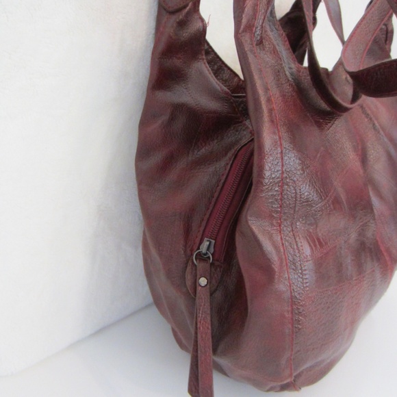 Jing Pin Piju Red Faux Leather Double Handle 3 Compartment Tote - Picture 8 of 12